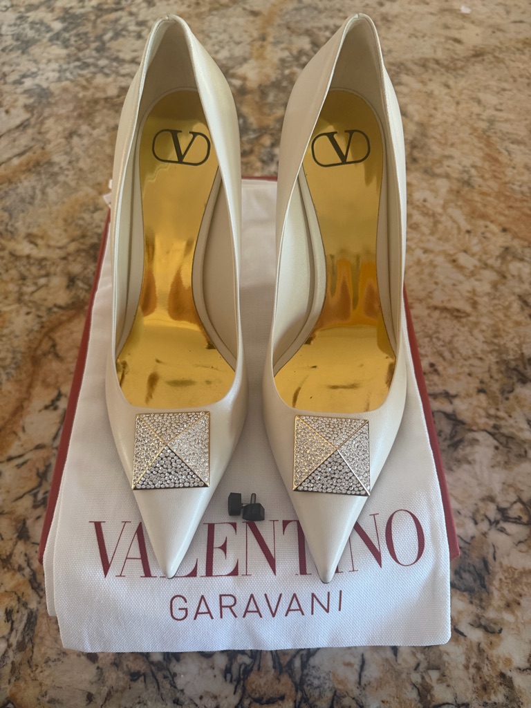 Valentino Garavani Ivory Satin Pumps With Crystal Pyramid Detail